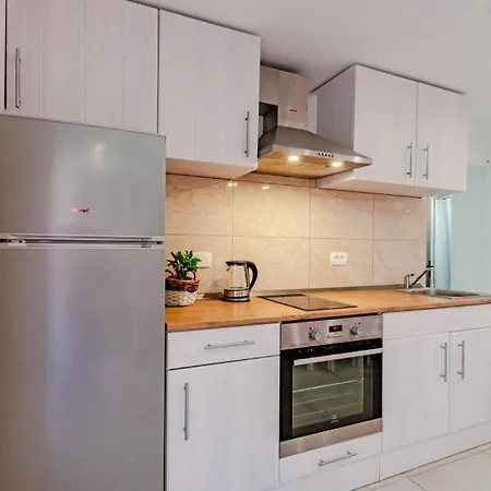 Jagoda - By Guide Vela Luka